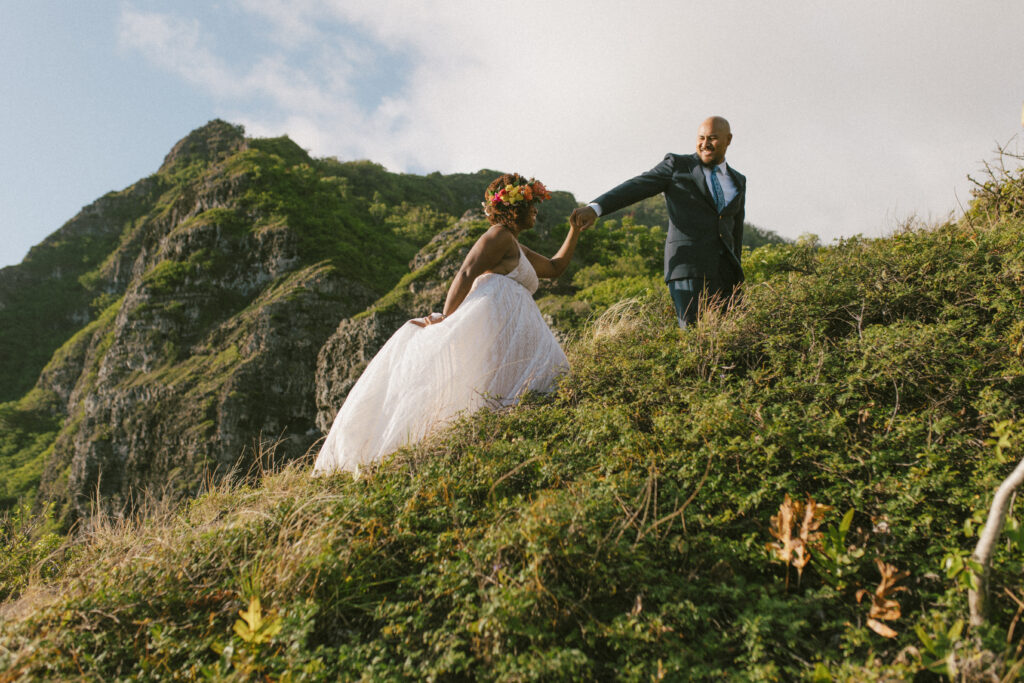 Elope in Hawaii with a hike