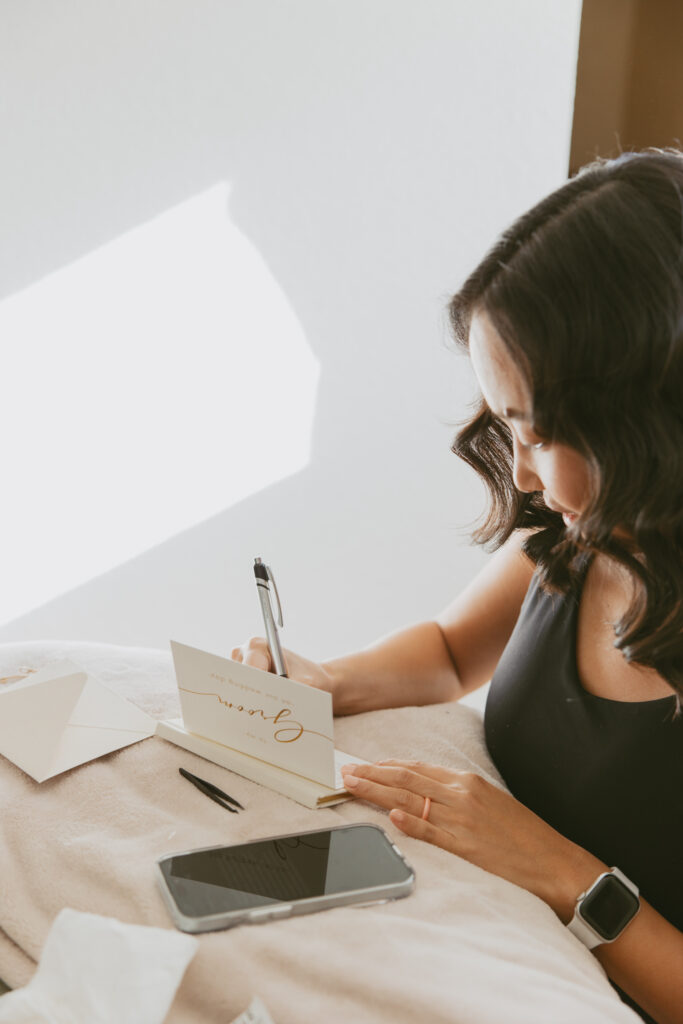 Bride writing letter to husband on her wedding day. Phoenix Wedding Photographer, Arizona Elopement Photographer, Bride Portrait, Wedding Getting Ready