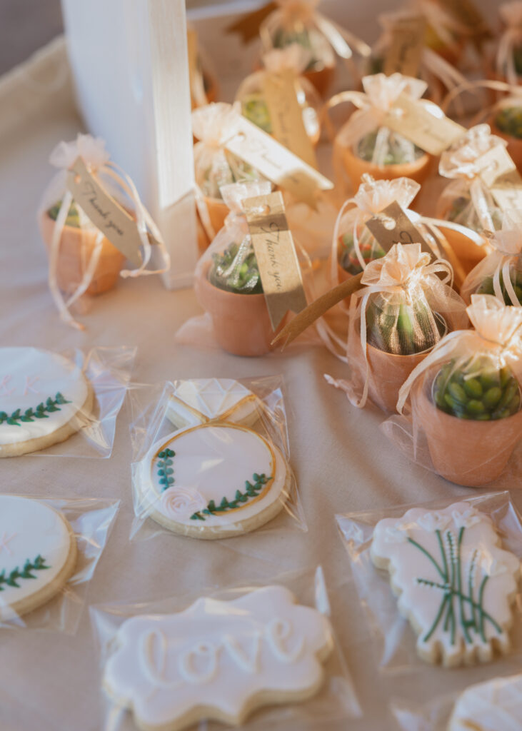 Wedding Cookies, Wedding Desert Ideas, Arizona Wedding Cookies, Arizona Wedding Photographer, Phoenix Wedding Photographer